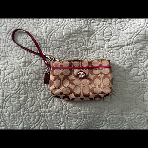 Coach Wristlet - Picture 1 of 4